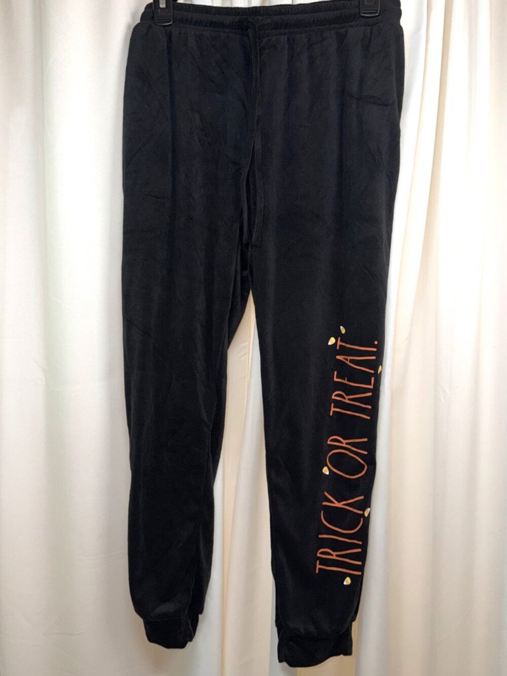 NWT Women's Rae Dunn Trick or Treat Black Velour Lounge/Jogger Pants, Size Large